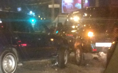 В Кирове ДТП на Московской парализовало движение