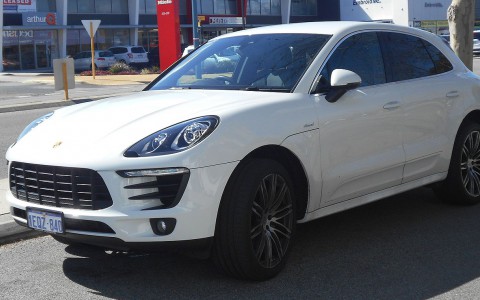 В Кирове у бывшего сотрудника Роспотребнадзора конфисковали Porsche за 3,6 миллиона