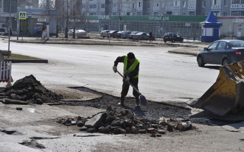 На ремонт дорог в Кировской области выделят 1,2 миллиарда  рублей