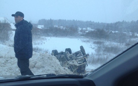 По дороге в Нововятск перевернулся «ГАЗ»