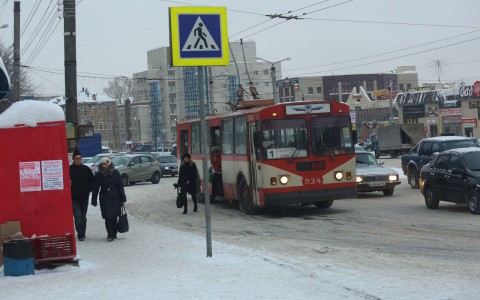 Стало известно, как будет работать транспорт в новогоднюю ночь