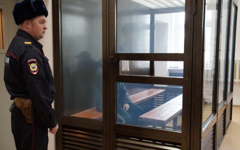 В Кирове таксисту вынесли приговор за продажу наркотиков пассажиру