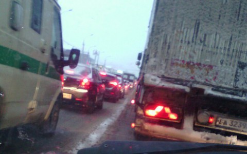 Киров встал в пробках: улица Воровского стоит от Ленина до проспекта Строителей