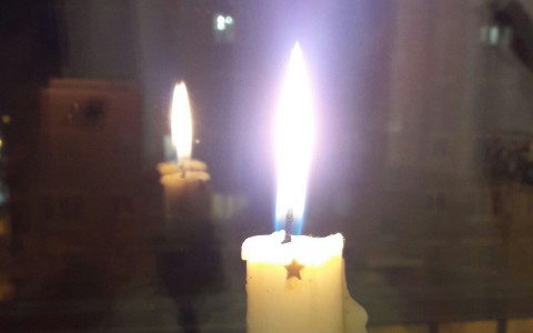 В Кирове прошла траурная акция в память о погибших в авиакатастрофе