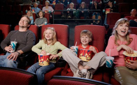 Маленькие кировчане встретились с героями мультфильма «Три богатыря»