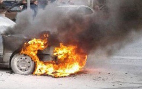 В Кирове на ходу вспыхнул автомобиль