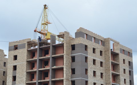 В Кирове стали меньше строить жилья