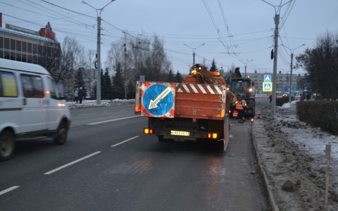 Власти Кирова оценили уборку снега в городе как почти идеальную