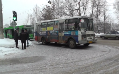 В Кирове водитель автобуса рассказал, почему врезался в "пазик"
