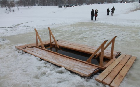 В Кировской области у купели умер мужчина