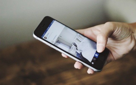 Самым популярным новогодним подарком в Кировской области стал LTE-смартфон