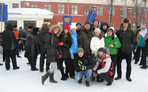 На Театральной площади кировские студенты прокатят деканов на ватрушках