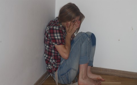 Оператор кризисного центра: «Однажды три часа успокаивал женщину, сидящую на крыше высотки»