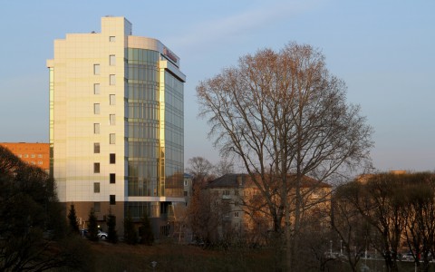 "Есть мини-бар и мини-суд": Alex N написал о своем пребывании в кировском Hilton