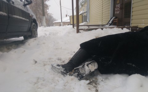 В Кировской области на улице найдено тело девушки: появилась новая информация