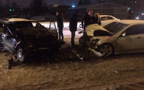 На Московской в Кирове произошла массовая авария: пострадали 5 человек