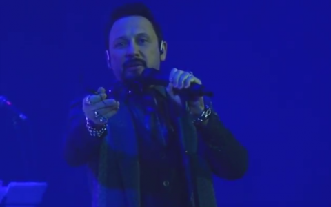 Появилось видео, где Стас Михайлов выгоняет кировских журналистов из зала