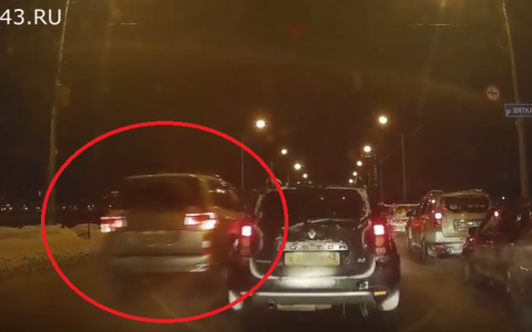 ГИБДД проверит, почему машина врио губернатора ехала по встречке