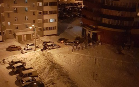 В Чистых прудах неадекватный водитель «уценил» четыре машины