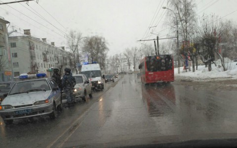 В Кирове сотрудник Росгвардии сбил пешехода на служебном авто