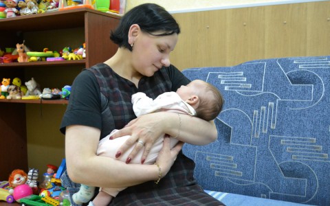 Жительница приюта для молодых мам: «Старшего сына не видела 2 года, так получилось»