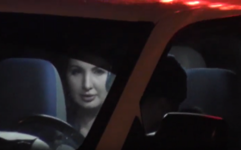 В Кирове задержали пьяную девушку за рулем Lexus, которая въехала в сугроб