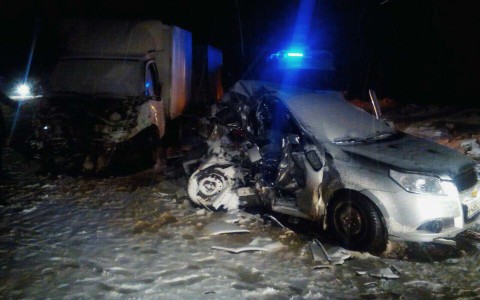 На трассе Нижний Новгород-Киров в страшной аварии погибла девушка