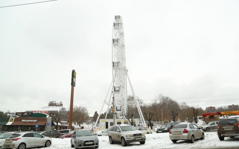 Новое колесо обозрения: кировчане делятся фотографиями, видео и мнениями