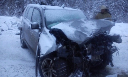 На трассе «Вятка» столкнулись две иномарки