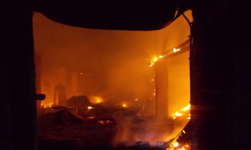 54-летняя жительница Кировской области из ревности сожгла баню соперницы