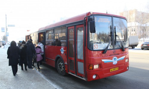 Кировчане, зарабатывающие больше 11 200 рублей в месяц, не смогут получить  льготы на проезд