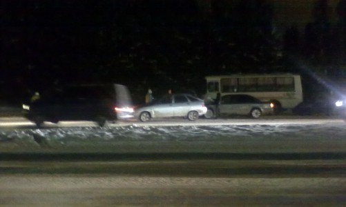 Массовое ДТП в Кирове: на Советском тракте столкнулись шесть машин