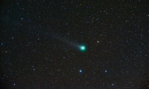 Кировчанин сфотографировал редкий астономический объект - комету Лавджоя