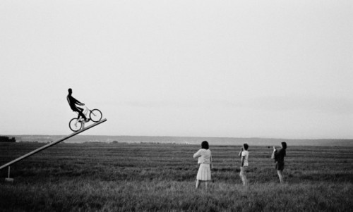 Нескучный weekend: "Образование-XXI век" и выставка "Ультрасвет"