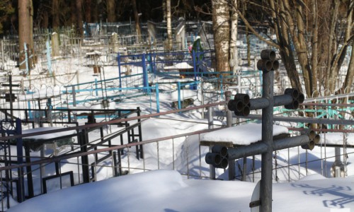 В Коми двое мужчин раскопали могилу и изнасиловали труп кировчанки