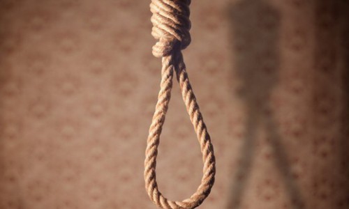 В Кировской области женщина хотела повеситься из-за кредитов