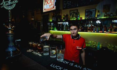 100% ROCK HITS в баре "Пивная"