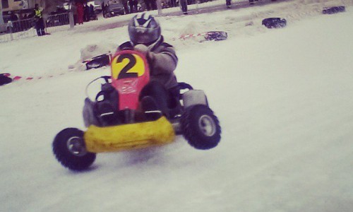 В Кирове проходят соревнования по картингу