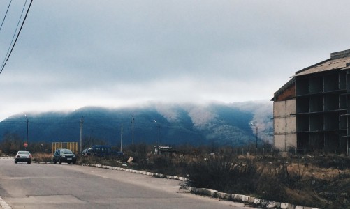 5 воспоминаний о Болгарии: красивые улицы и некрологи на стенах