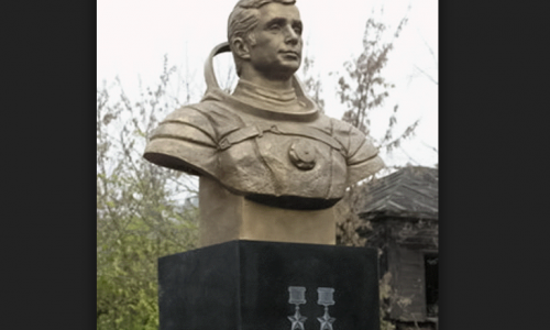 Президент поздравил кировского космонавта Виктора Савиных с юбилеем