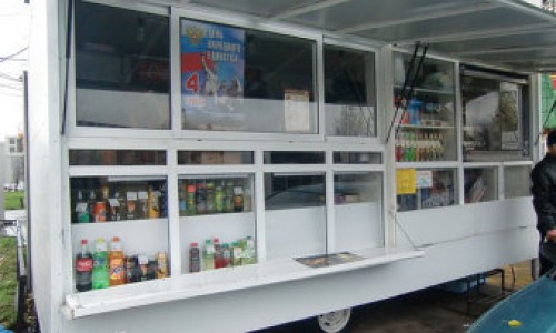 Летом в исторической части Кирова появятся 22 киоска с квасом и мороженым