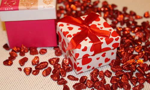 Проект "Подарки": выберите самый необычный презент к празднику