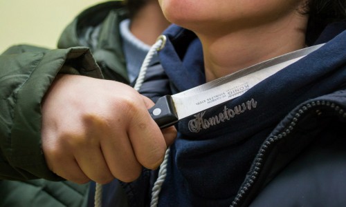 В Кирове 17-летний подросток покончил с собой после нападения на 13-летнего мальчика