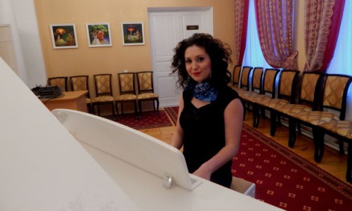 Кировская певица Наталья Поволоцкая готовится к участию в проекте «Голос»