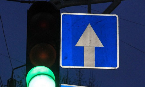 В Кирове движение на участке дороги по улице Труда будет односторонним