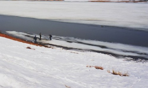 В Кирове двое тонущих мужчин чудом остались живы