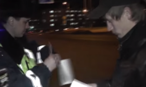 В Кирове пьяный грузчик попросил инспекторов ДПС перегнать его машину к дому