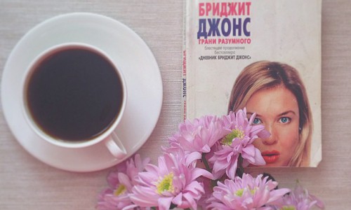 Утро в Кирове: горожане начинали свой день в библиотеке и в обнимку с котом