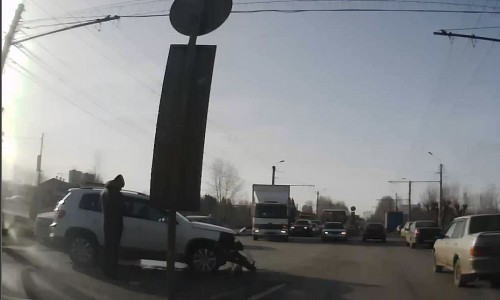 ДТП на Производственной в Кирове: из-за утренней аварии образовалась огромная пробка