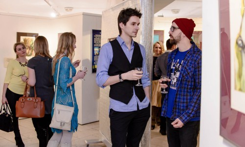 Нескучный weekend: День рождения "Галереи Прогресса" и городская фотопрогулка